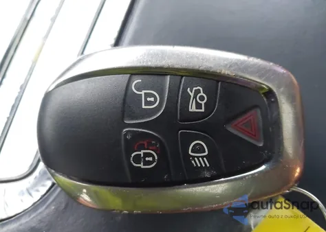 2012 Jaguar Xj Xjl Portfolio z USA, uszkodzony, nr VIN SAJWA2GB8CLV27248